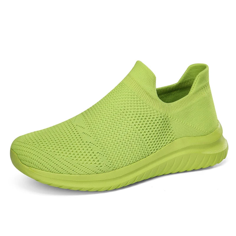 Men’s Slip-On Mesh Running Shoes – Breathable, Non-Slip Outdoor